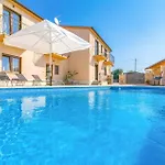 Tatil Evi Luxurious In