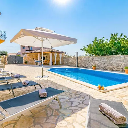 Дом отдыха Luxurious In Galizana
