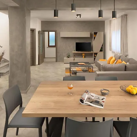 Lovely In With Kitchen * Galižana
