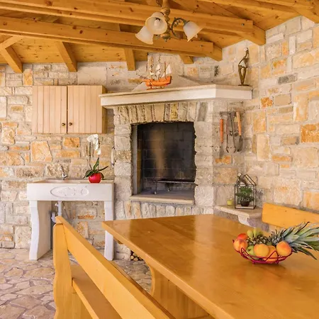 Σπίτι διακοπών Lovely In With Kitchen *
