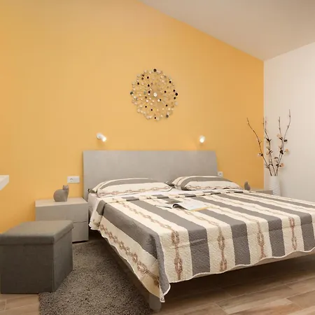 Luxurious In * Galizana
